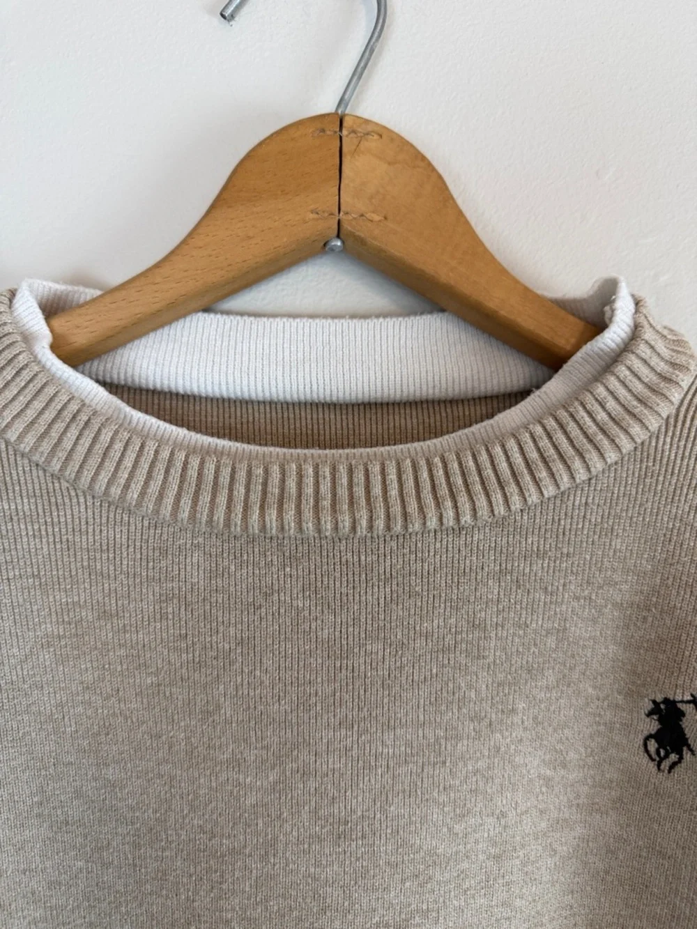 Boy’s XL Equestrian Horse Logo Knit Sweater Cream Pullover Preppy Style